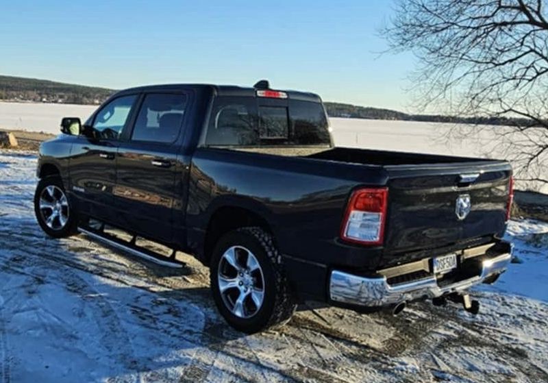 Svart RAM 1500 Crew Cab Big Horn stulen i Vålberg väster om Karlstad