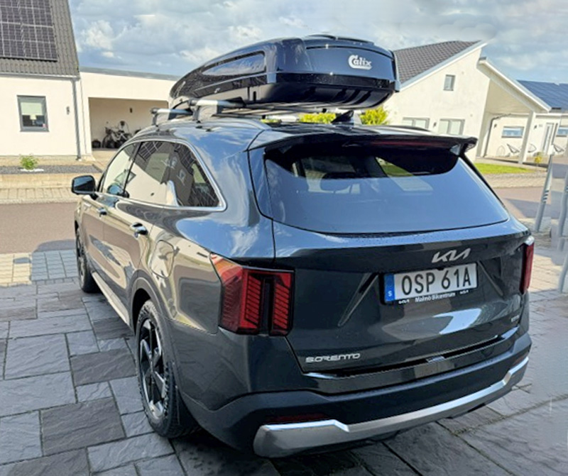Grå metallic KIA Sorento stulen i Oxie, Malmö