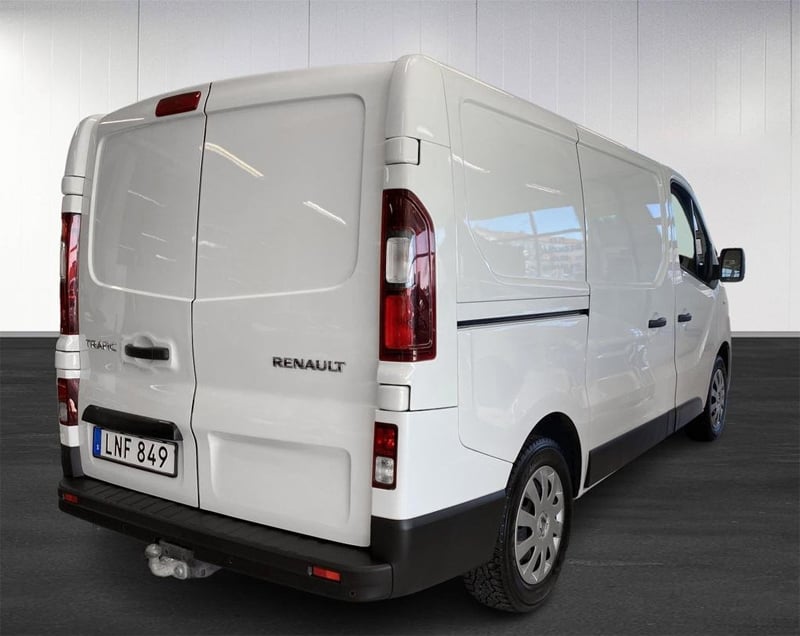 Vit Renault Trafic stulen i Vassmolösa söder om Kalmar