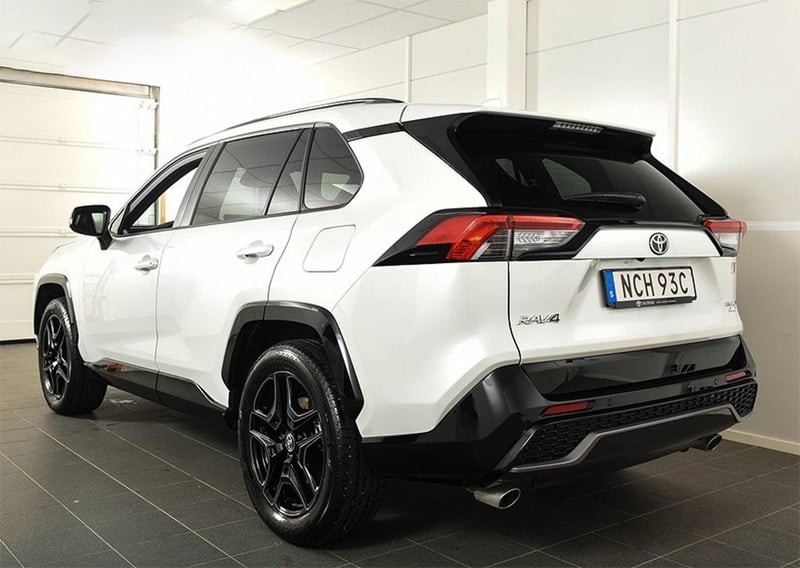 Vit Toyota RAV4 Elhybrid AWD GR-Sport stulen i Åkersberga