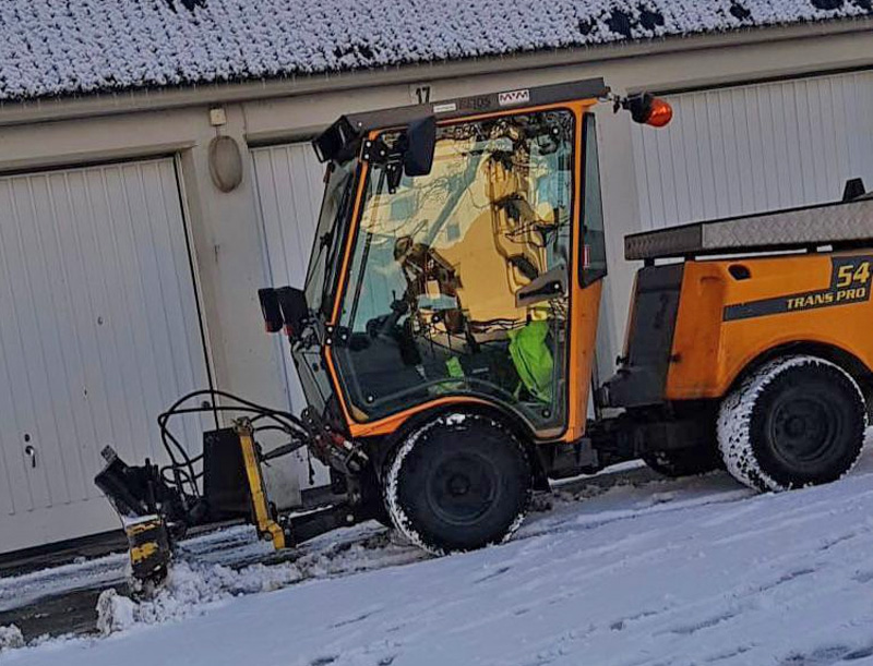 Redskapsbärare Belos Transpro 54 stulen i Frescati, Stockholm