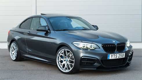 Grå BMW M240i Xdrive Coupé stulen på söder i Stockholm