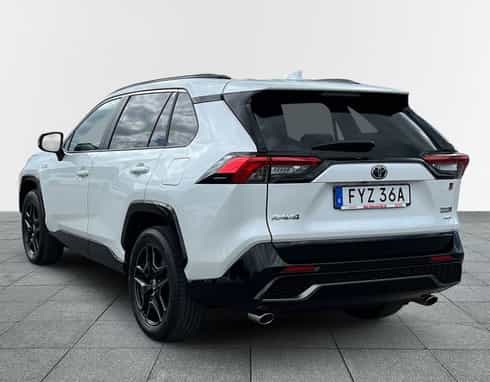 Vit Toyota RAV4 Plug In Hybrid AWD GR Sport stulen i Ulricehamn